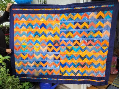 fertiger blau-orange Quilt